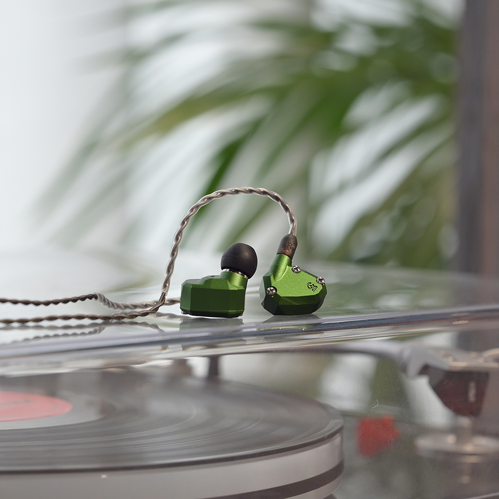 イヤホン Campfire Audio ANDROMEDA 2020 Amazon.co.jp: Campfire Audio ANDROMEDA 2020 イヤホン 5ドライバー